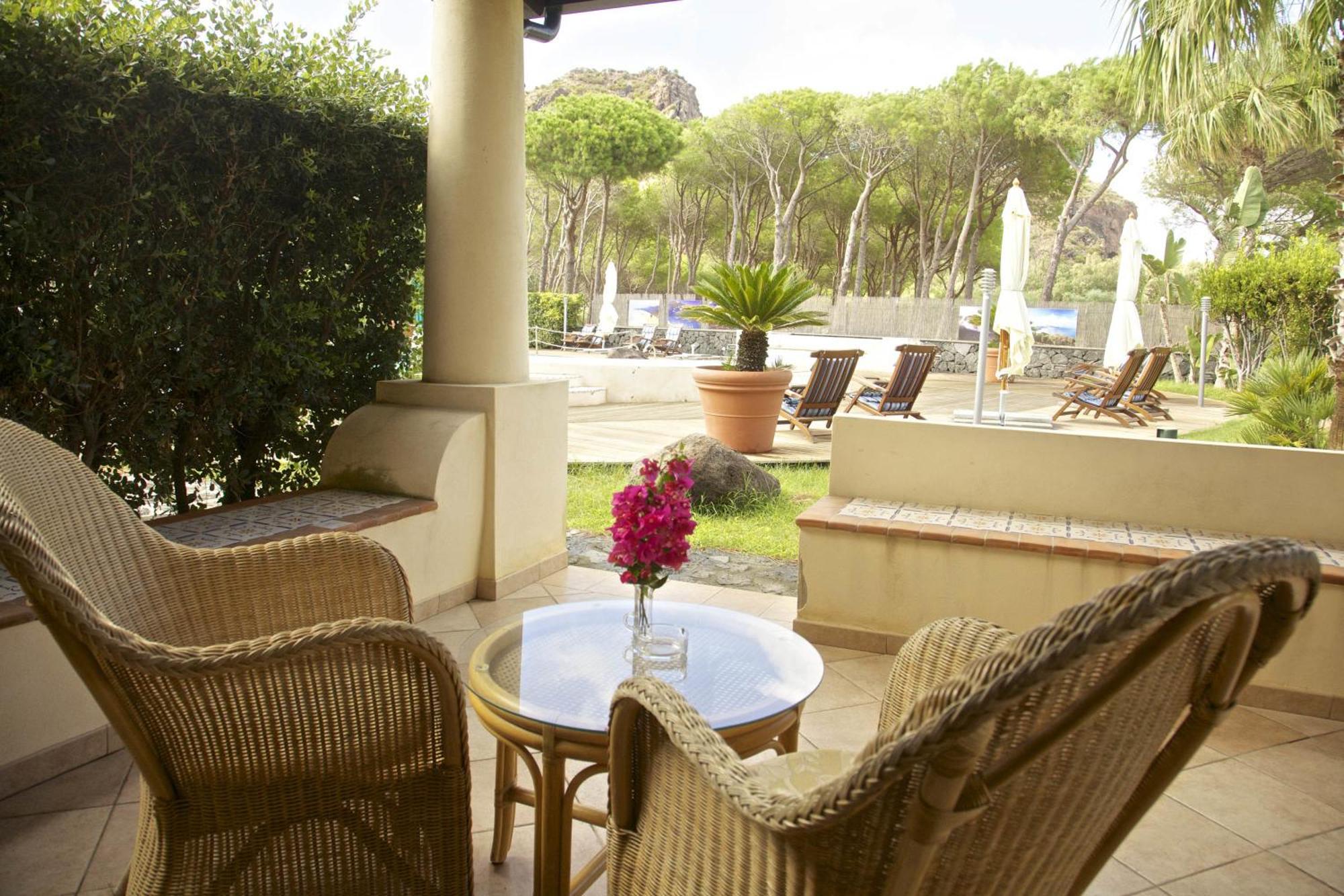 Hotel Orsa Maggiore Vulcano  Room photo