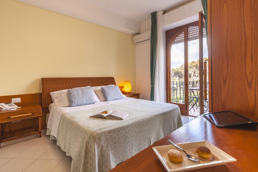 Hotel Orsa Maggiore Vulcano  Exterior photo