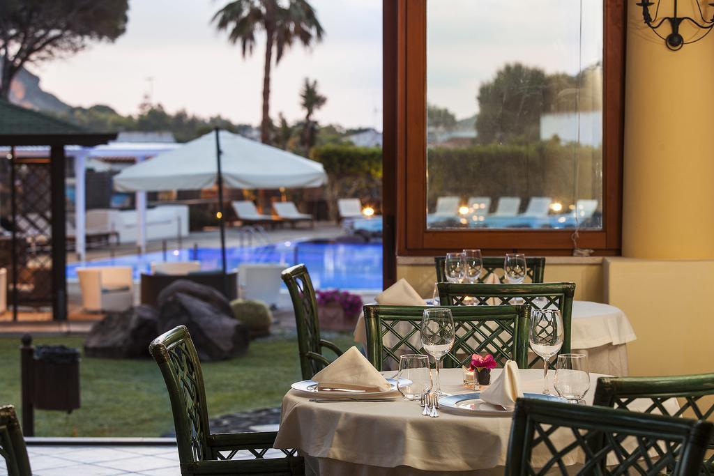 Hotel Orsa Maggiore Vulcano  Exterior photo