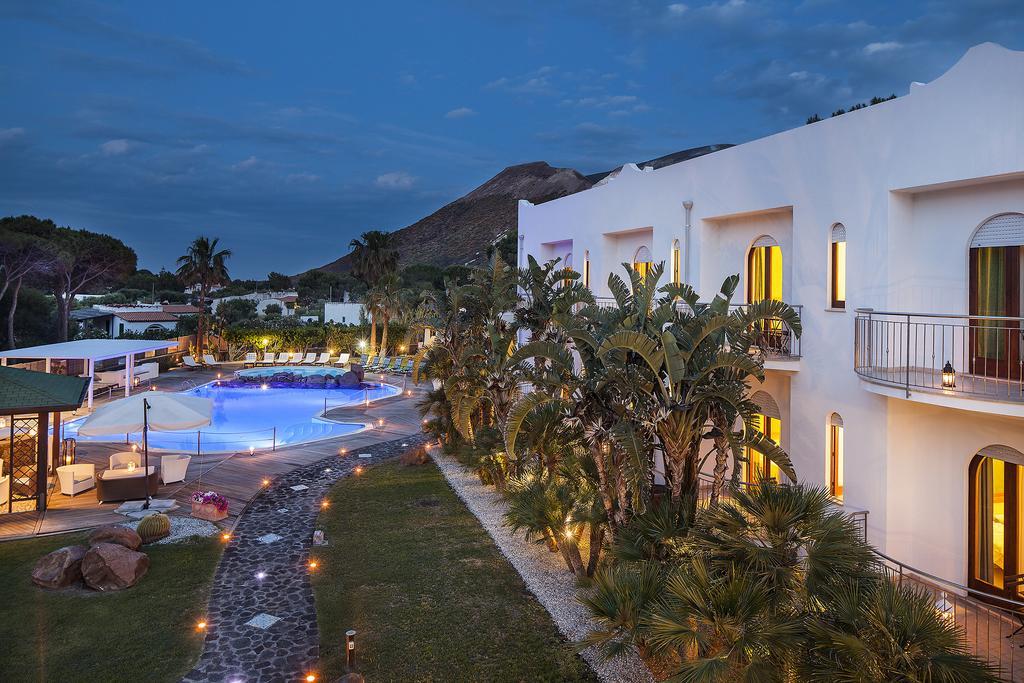 Hotel Orsa Maggiore Vulcano  Exterior photo