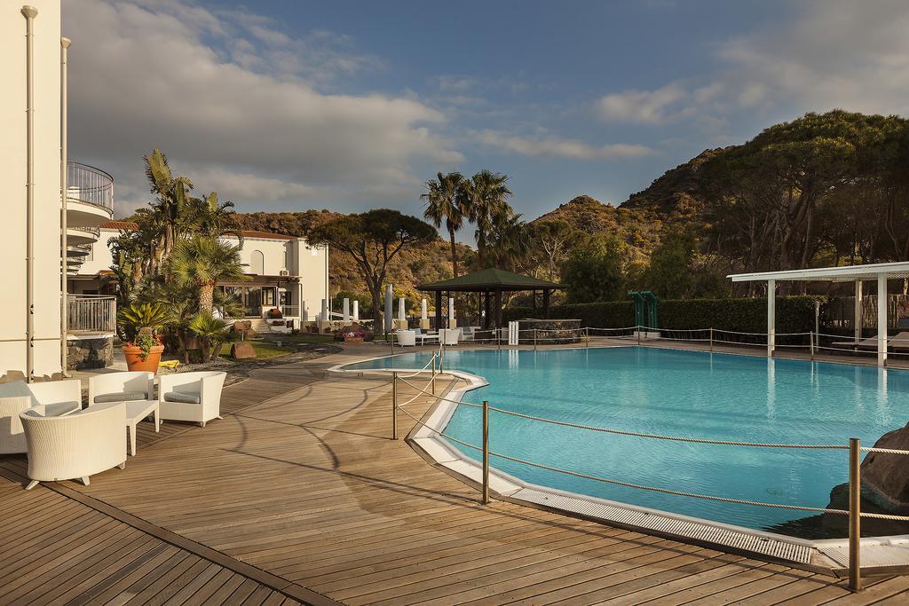 Hotel Orsa Maggiore Vulcano  Exterior photo
