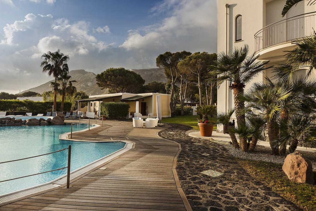 Hotel Orsa Maggiore Vulcano  Exterior photo