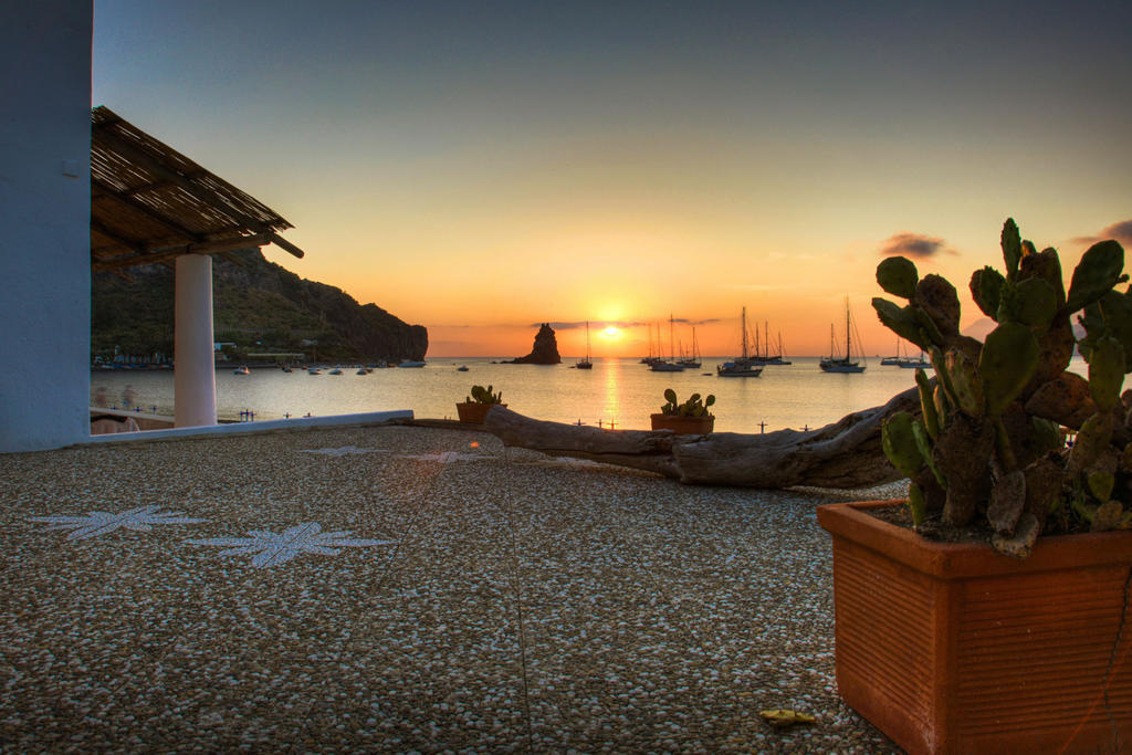 Hotel Orsa Maggiore Vulcano  Exterior photo